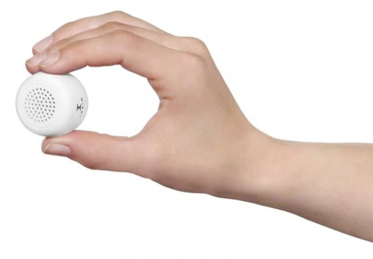 Insiq World’s Smallest Bluetooth Speaker also Takes Selfies